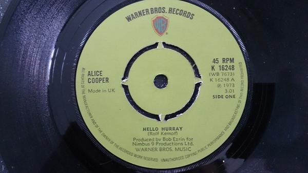 Alice Cooper - Hello Hurray